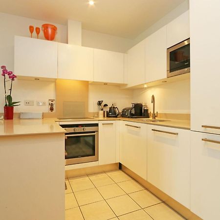 Riverside 1 Bed Apartment London Exterior photo