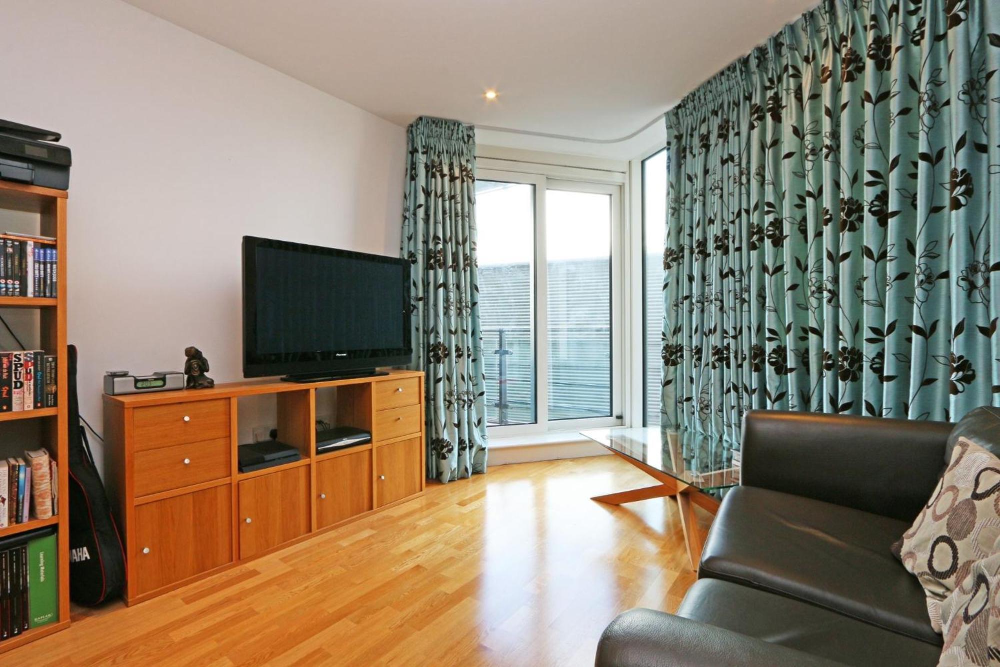 Riverside 1 Bed Apartment London Exterior photo